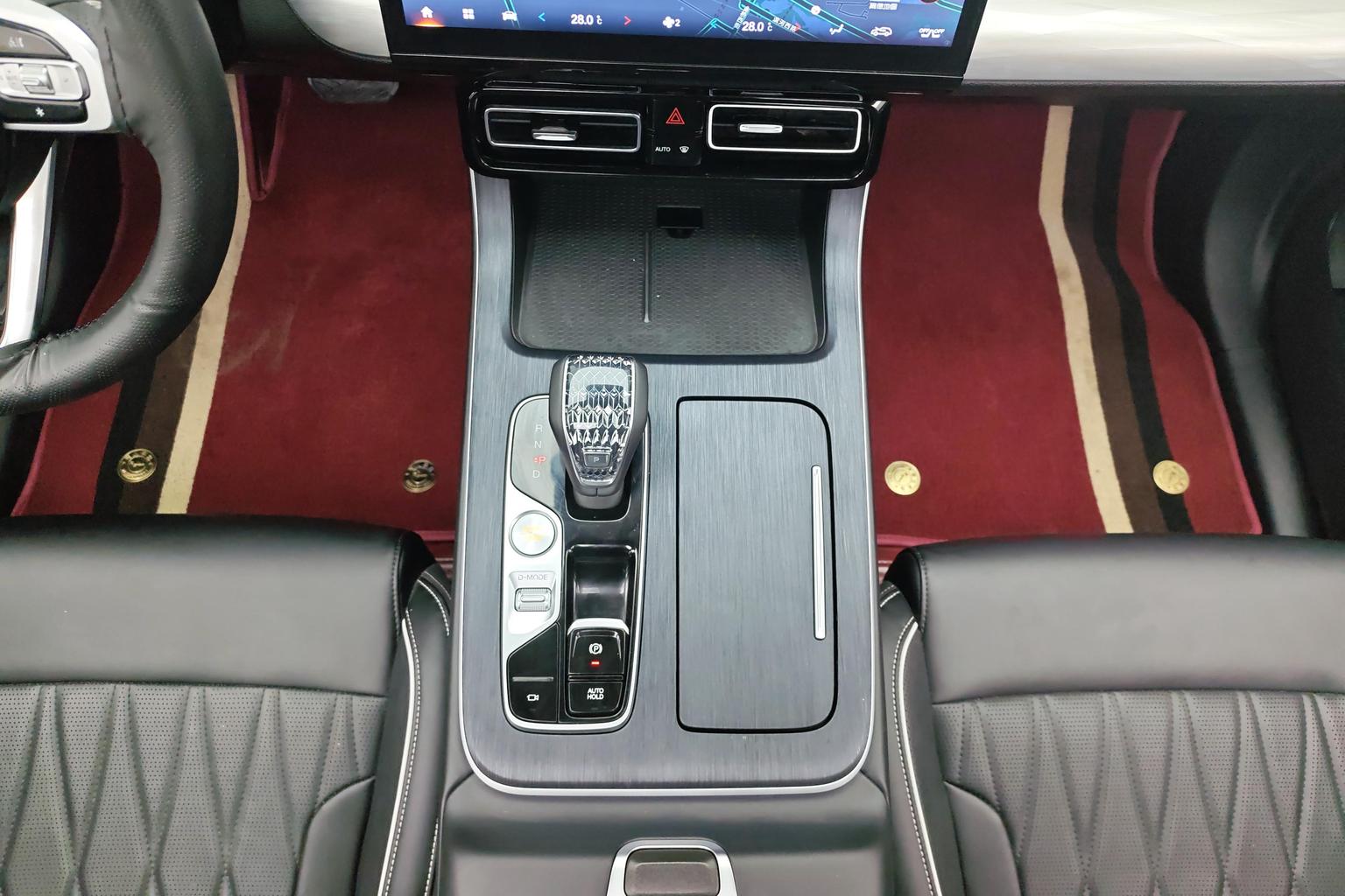 GAC Trumpchi Trumpchi GS8 2025 Series 2.0TGDI 2WD 5 seat Luxury