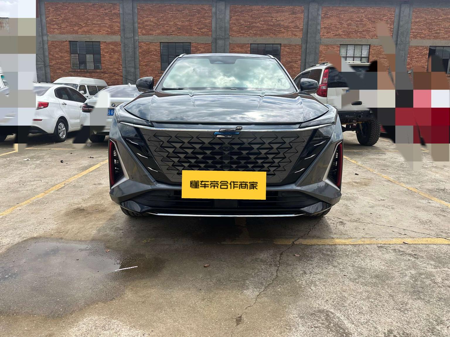 Changan Oshan Z6 2023 Blue Whale 1.5T DCT Smart Leading