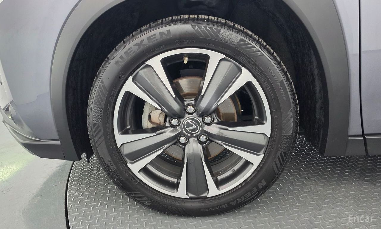 Lexus UX250h 2.0 AWD 2019