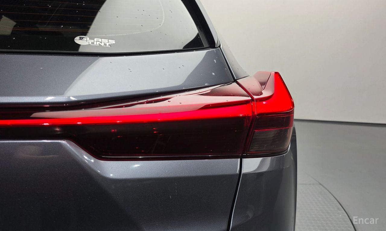 Lexus UX250h 2.0 AWD 2019