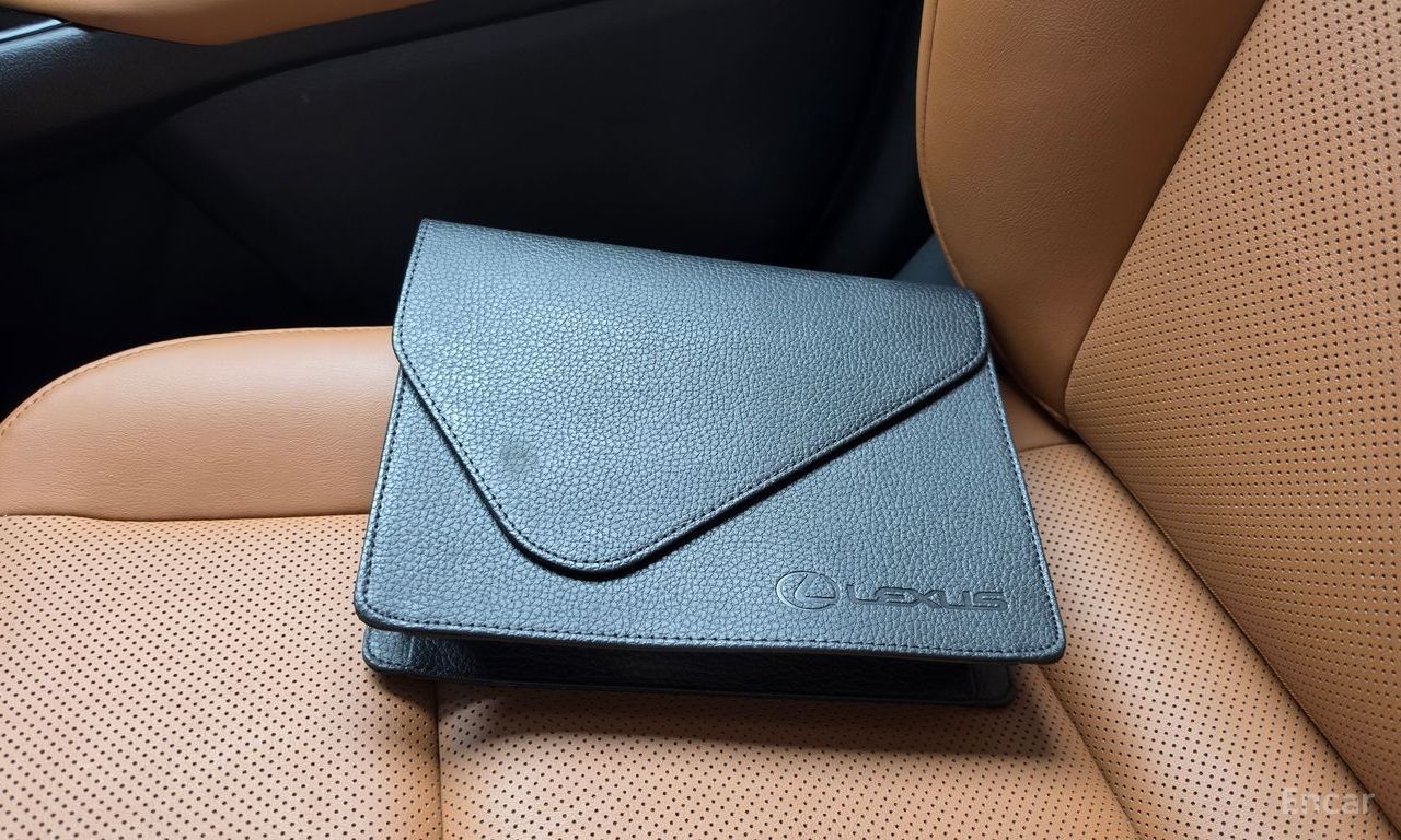 Lexus UX250h 2.0 AWD 2019