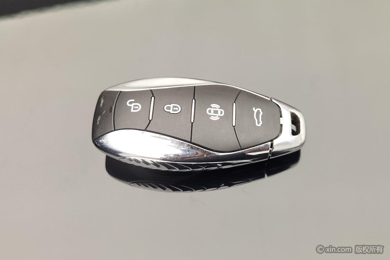 Hongqi HS3 2023 1.5T