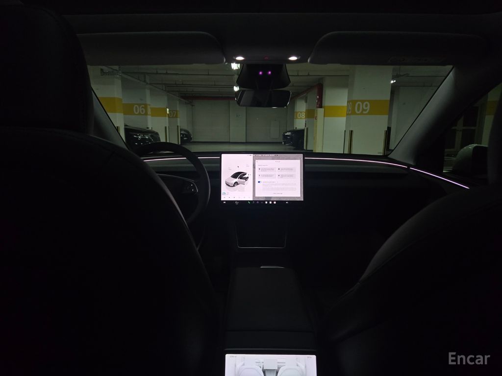 Tesla Model Y Long Range AWD 2025