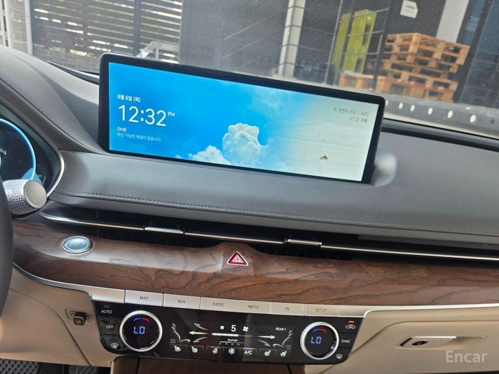 Genesis G80 (RG3) Gasoline 2.5 Turbo AWD 2022
