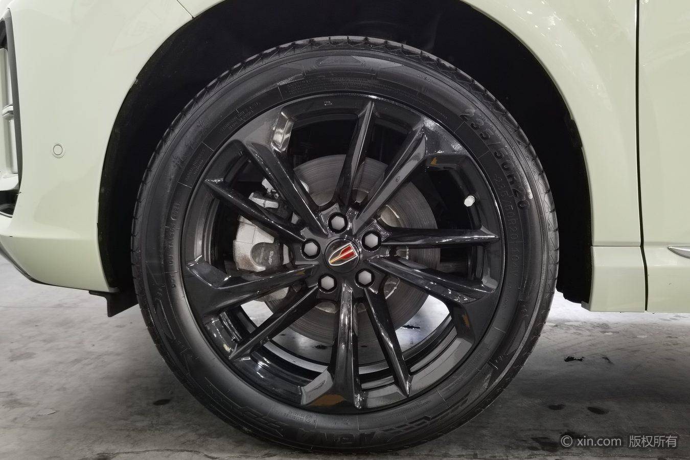 Hongqi HS3 2023 2.0T 4WD Promising