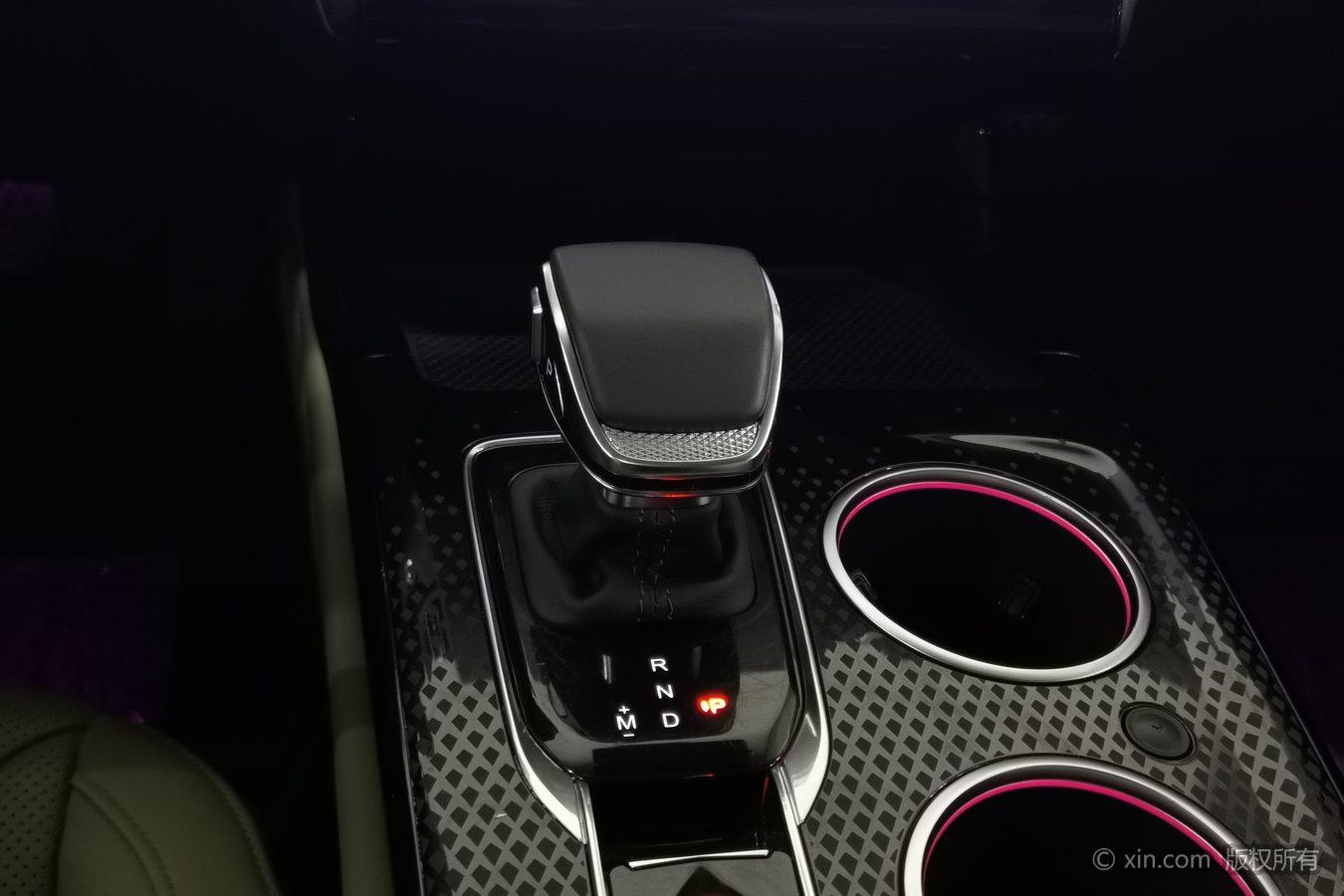 Hongqi HS3 2023 2.0T 4WD Promising