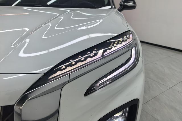 Hongqi HS3 2023 1.5T Good Deeds