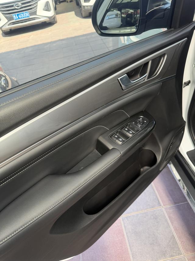 Haval M6 2023 PLUS 1.5T DCT Luxury Connected