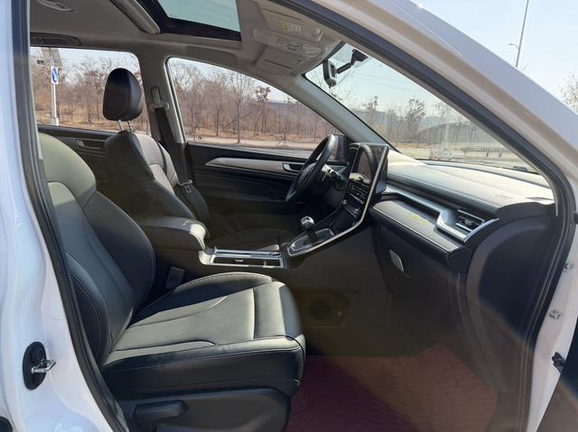 Haval M6 2021 PLUS 1.5T DCT Luxury Connected
