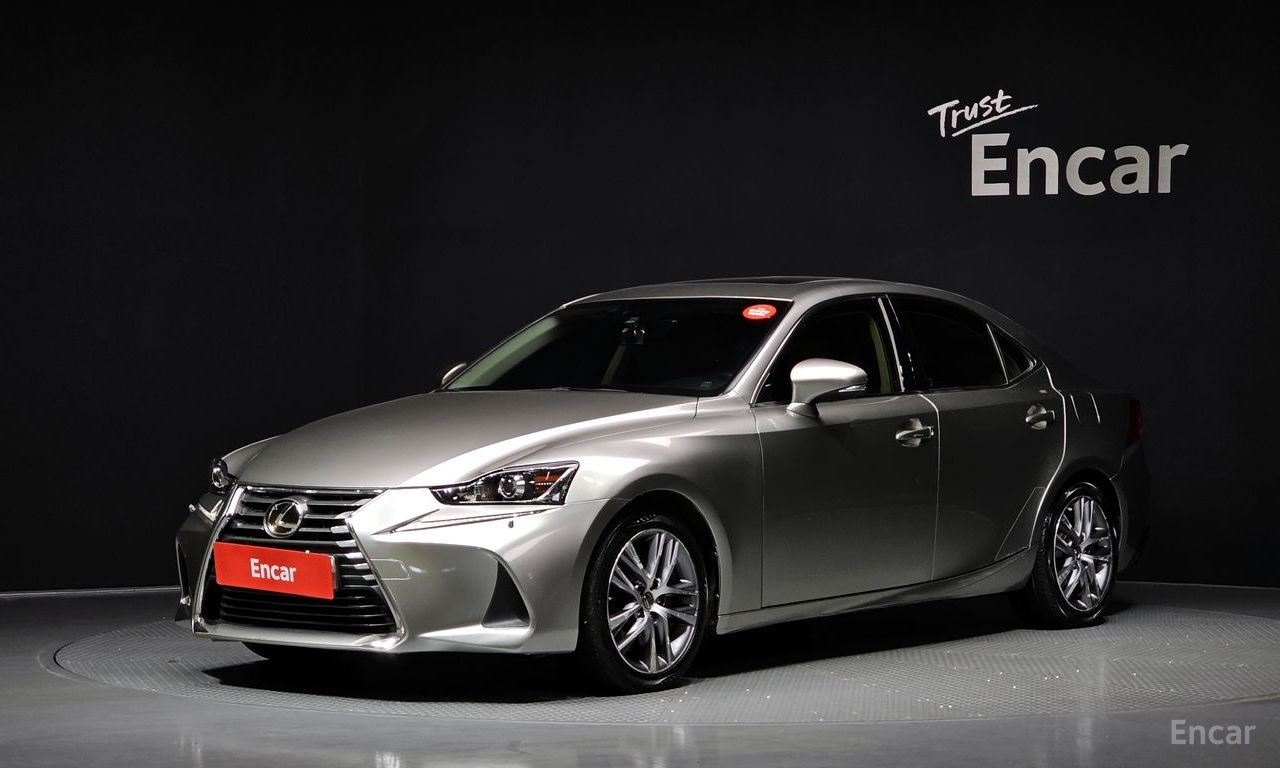 Lexus New IS200t Supreme 2017