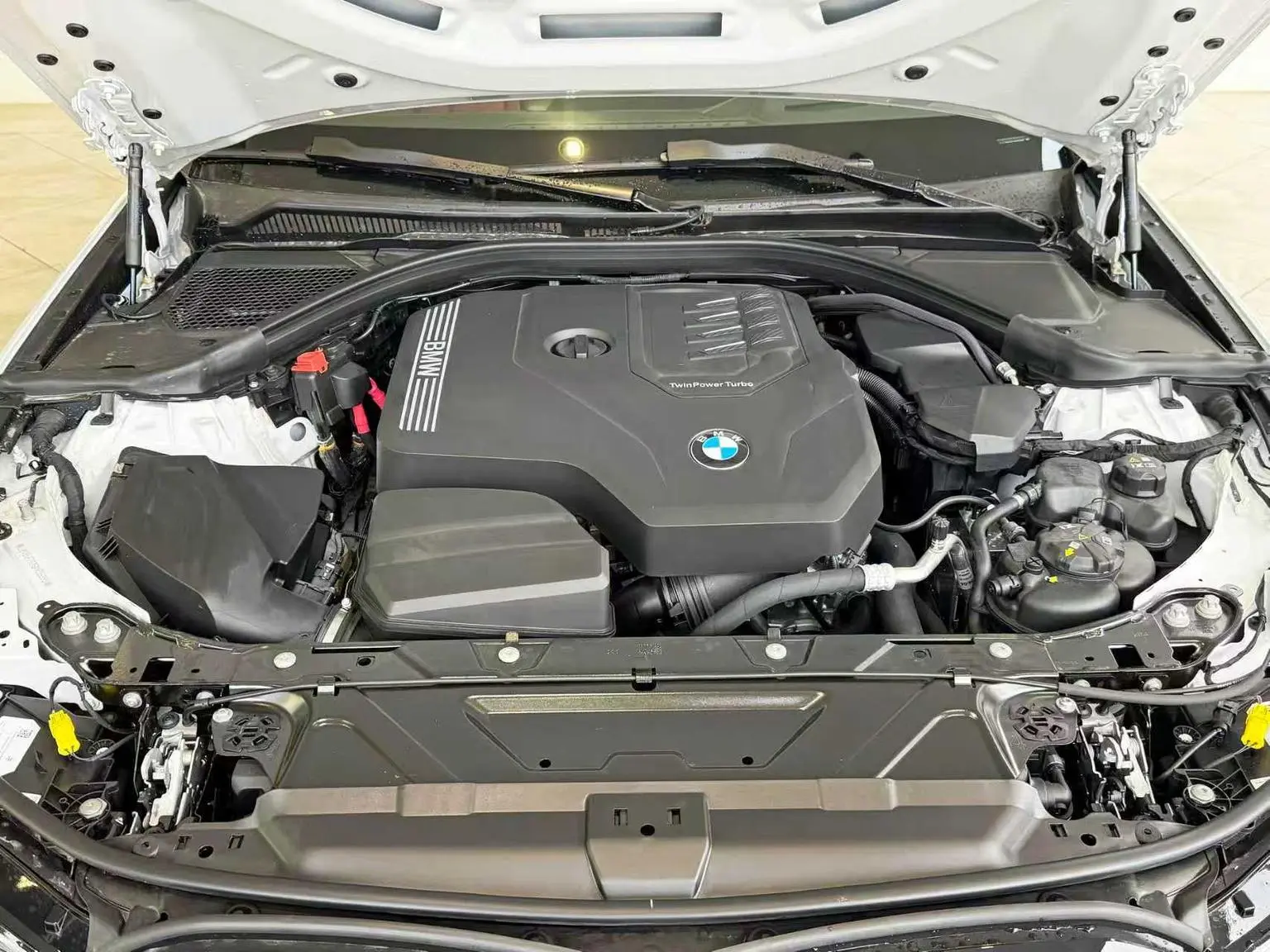 BMW 3 Series 2025 330i M Sport Shadow Night Package
