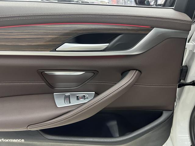 BMW 5 Series 2021 530Li Leading Luxury Package