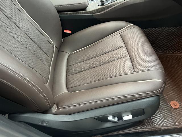 BMW 5 Series 2021 530Li Leading Luxury Package