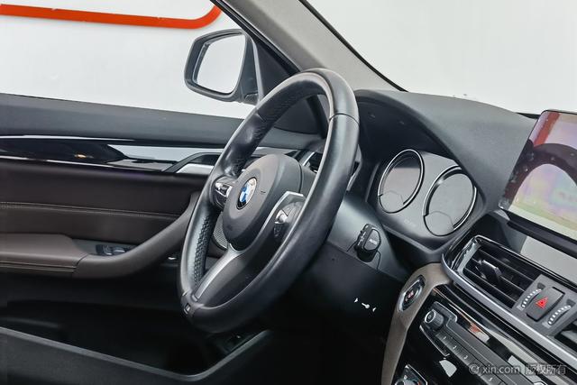 BMW X1 2021 Facelift sDrive25Li Leading
