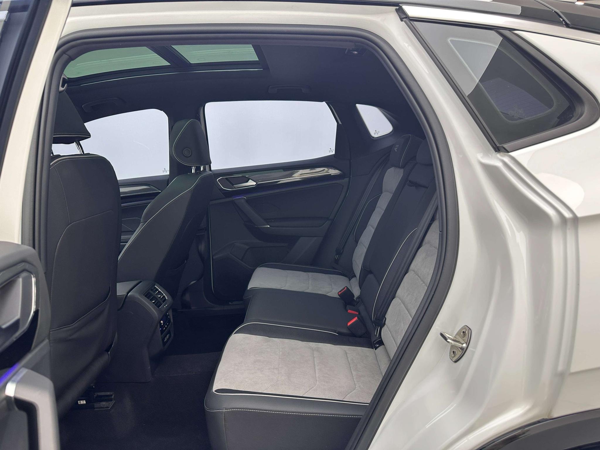 Volkswagen Tayron X 2020 380TSI 4WD Smart Connected