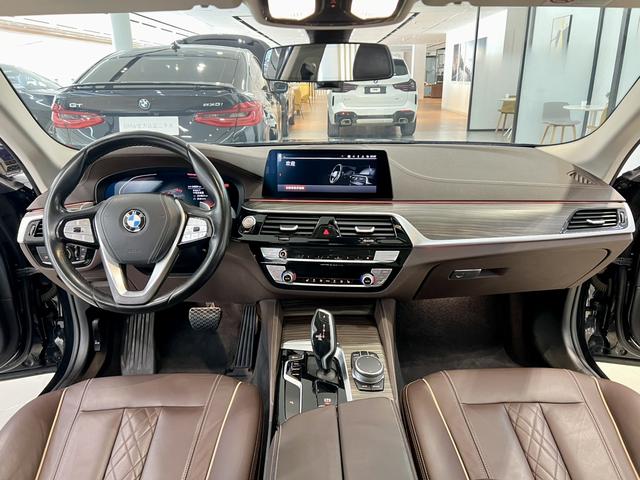BMW 5 Series 2020 530Li Leading Luxury Package