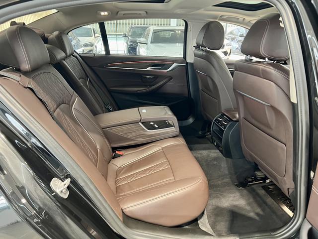 BMW 5 Series 2020 530Li Leading Luxury Package