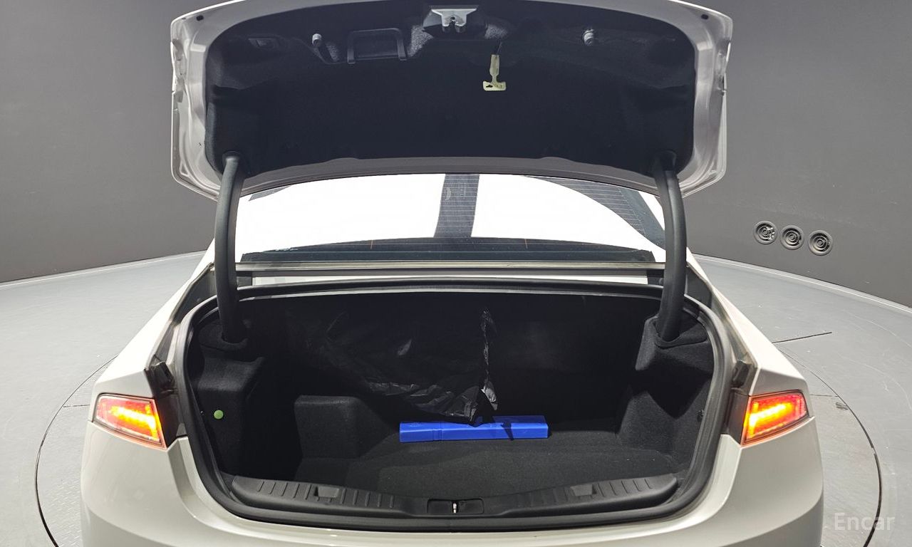 Lincoln New MKZ Hybrid 2019