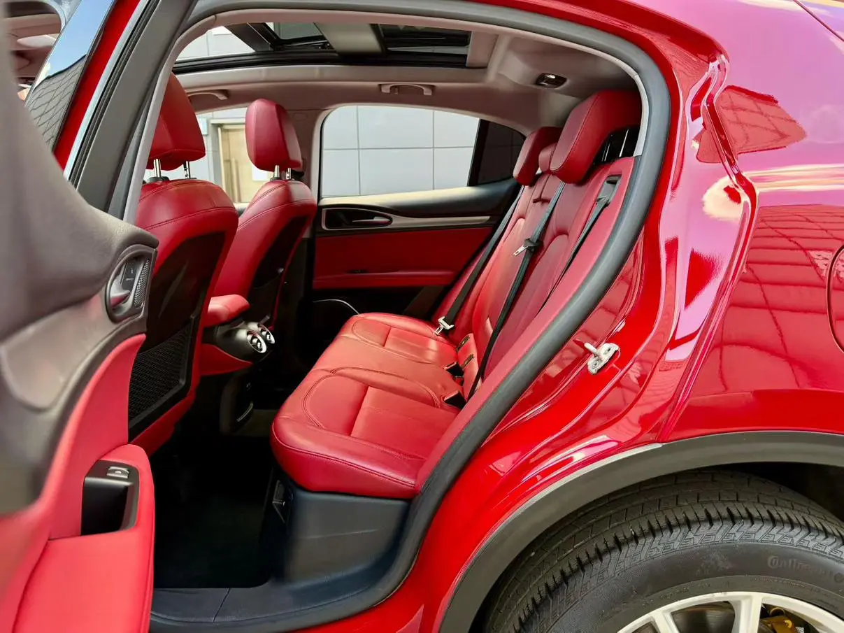 Alpha Stelvio 2020 2.0T 280HP Luxury