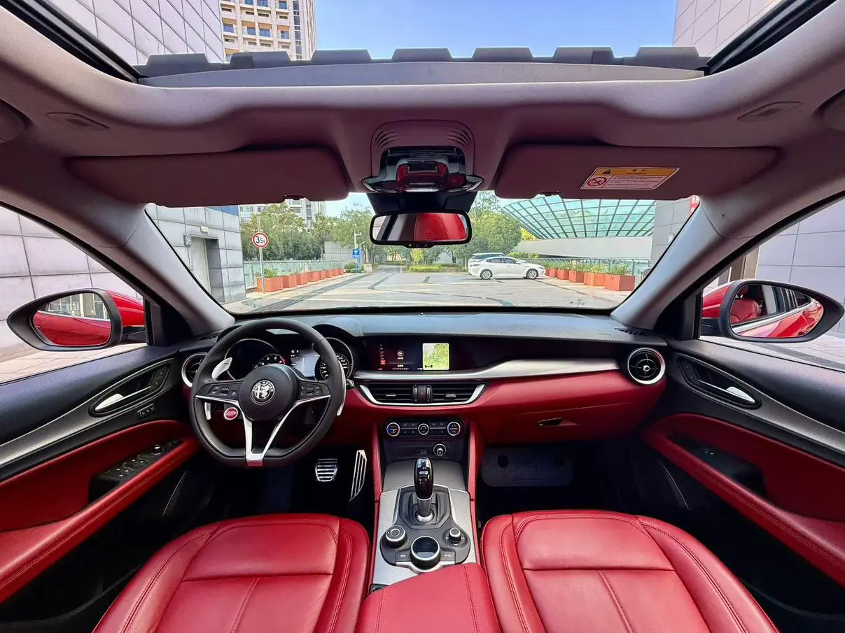 Alpha Stelvio 2020 2.0T 280HP Luxury