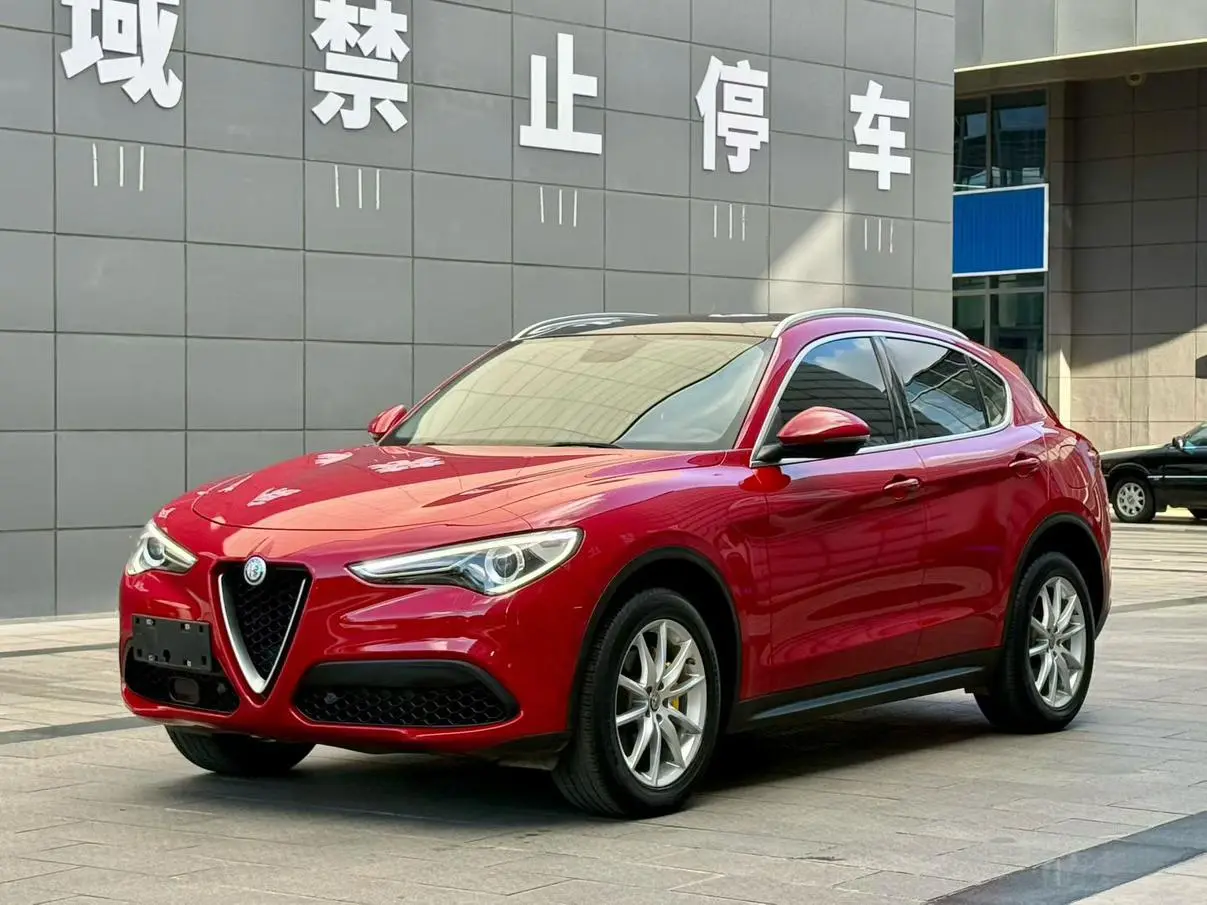 Alpha Stelvio 2020 2.0T 280HP Luxury