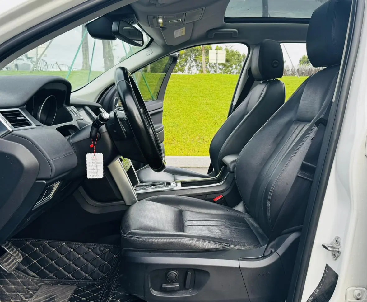 Land Rover Discovery Sport 2018 240PS SE
