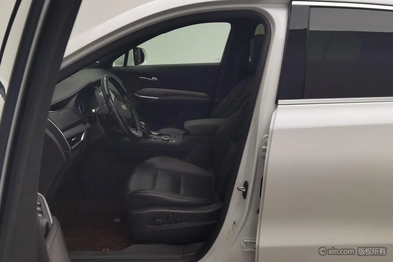 Cadillac XT4 2018 28T 2WD Leading