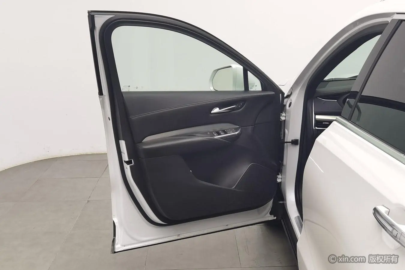 Cadillac XT4 2018 28T 2WD Leading