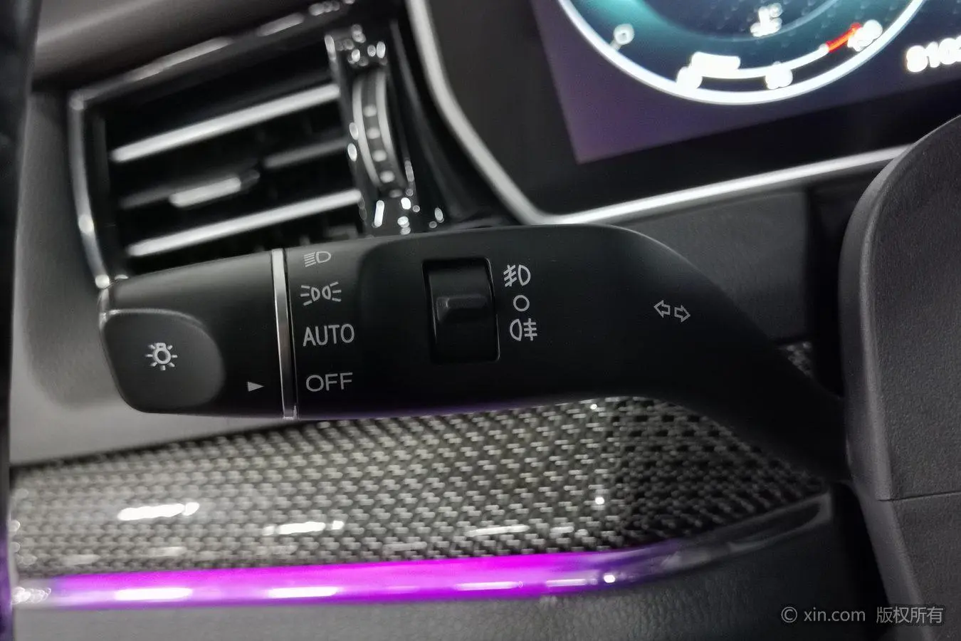 Hongqi HS5 2019 2.0T Smart Connected 4WD