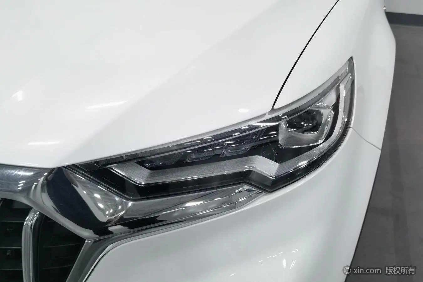 Hongqi HS5 2019 2.0T Smart Connected 4WD
