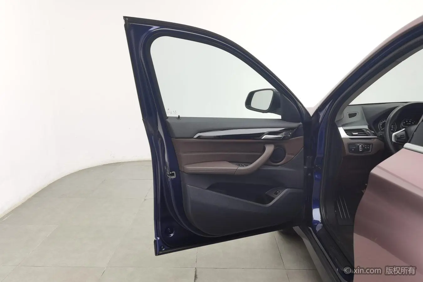 BMW X1 2020 sDrive25Li Leading