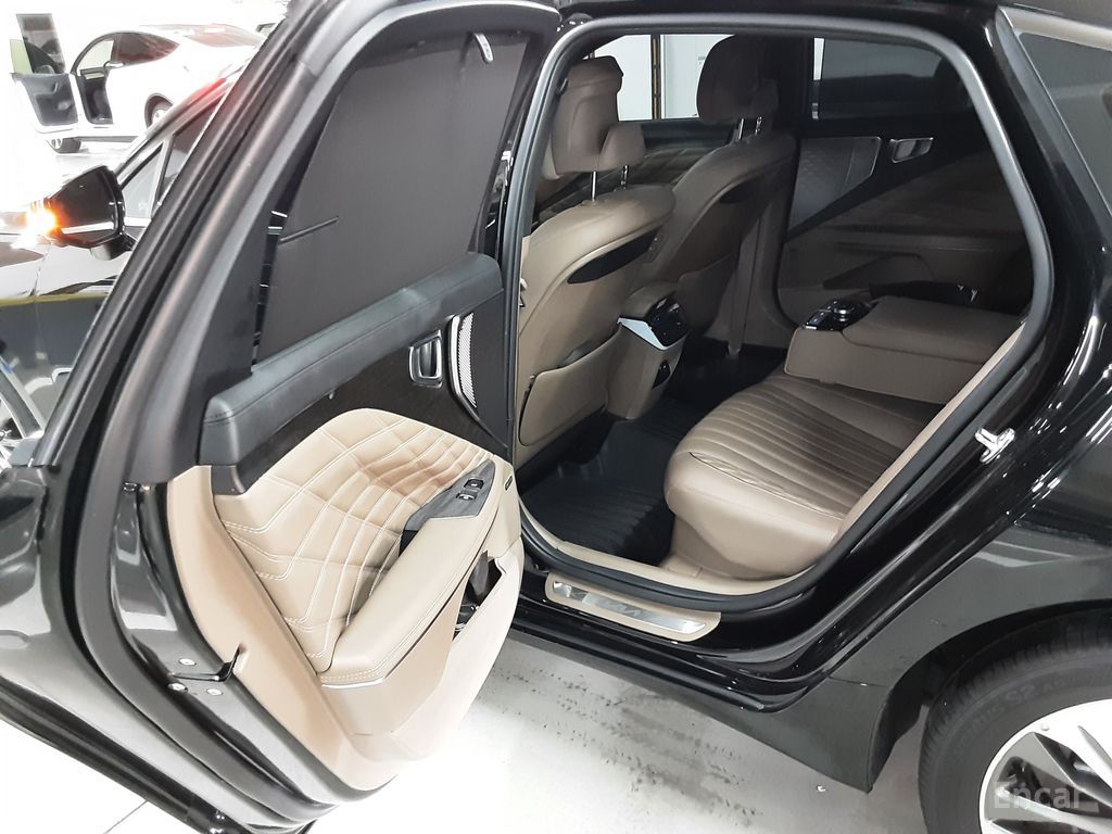 Kia K8 Hybrid Signature 2023