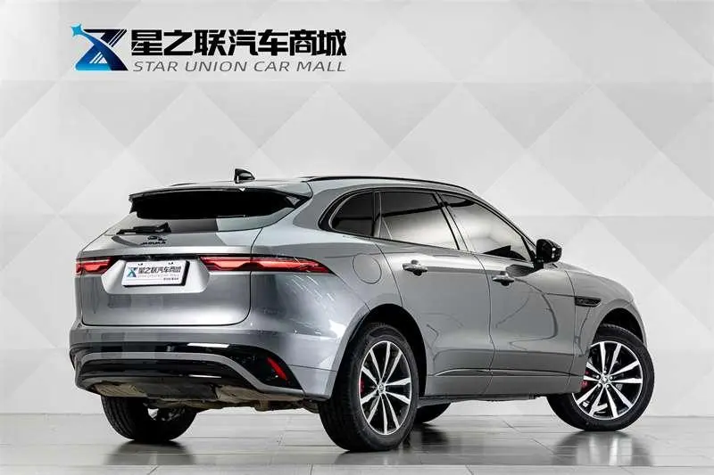 Jaguar F-PACE 2024 P250 R-Dynamic SE