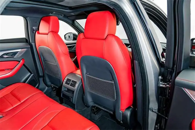 Jaguar F-PACE 2024 P250 R-Dynamic SE