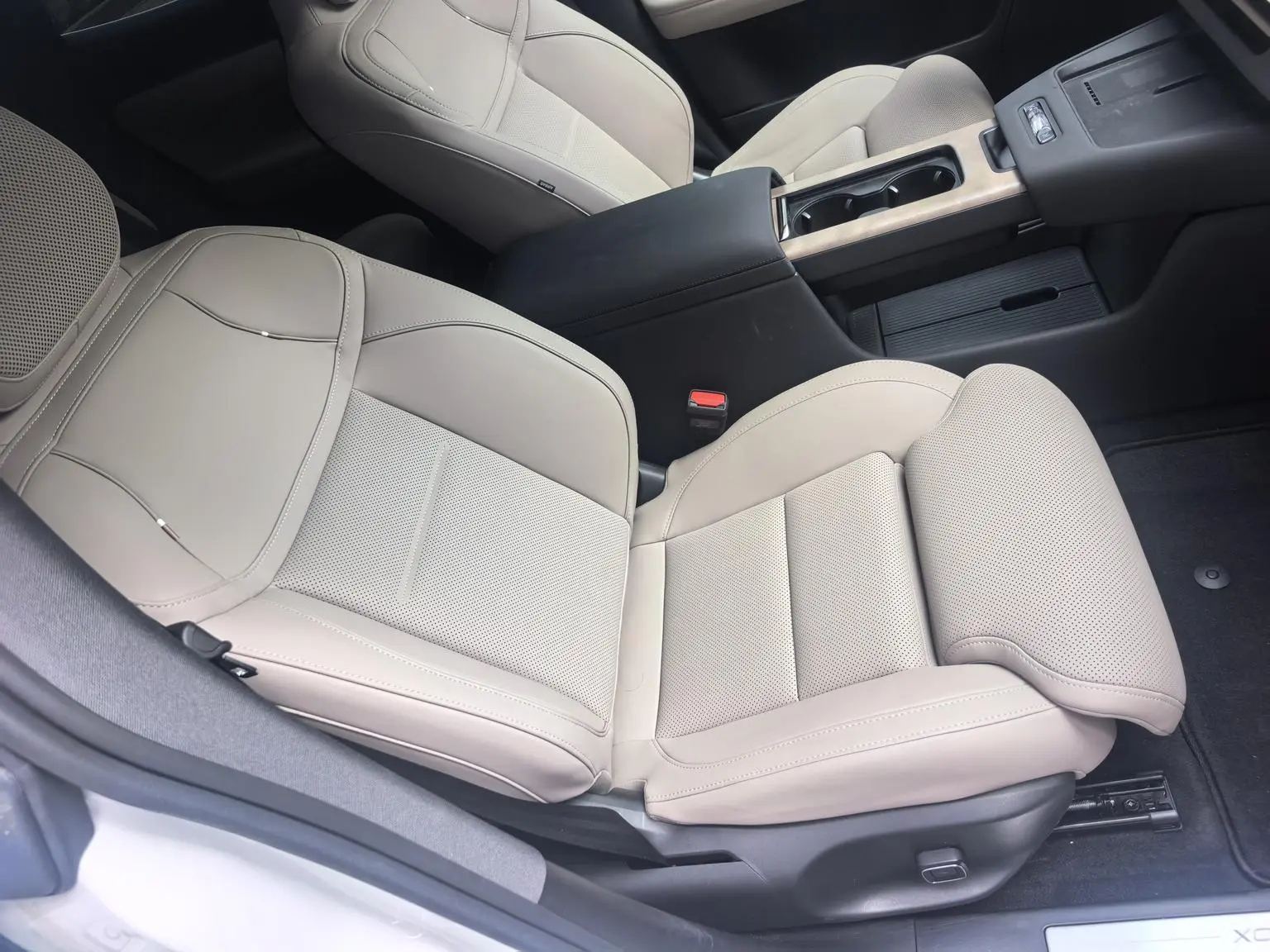 Volvo XC70 2026 4WD Ultra Long Range