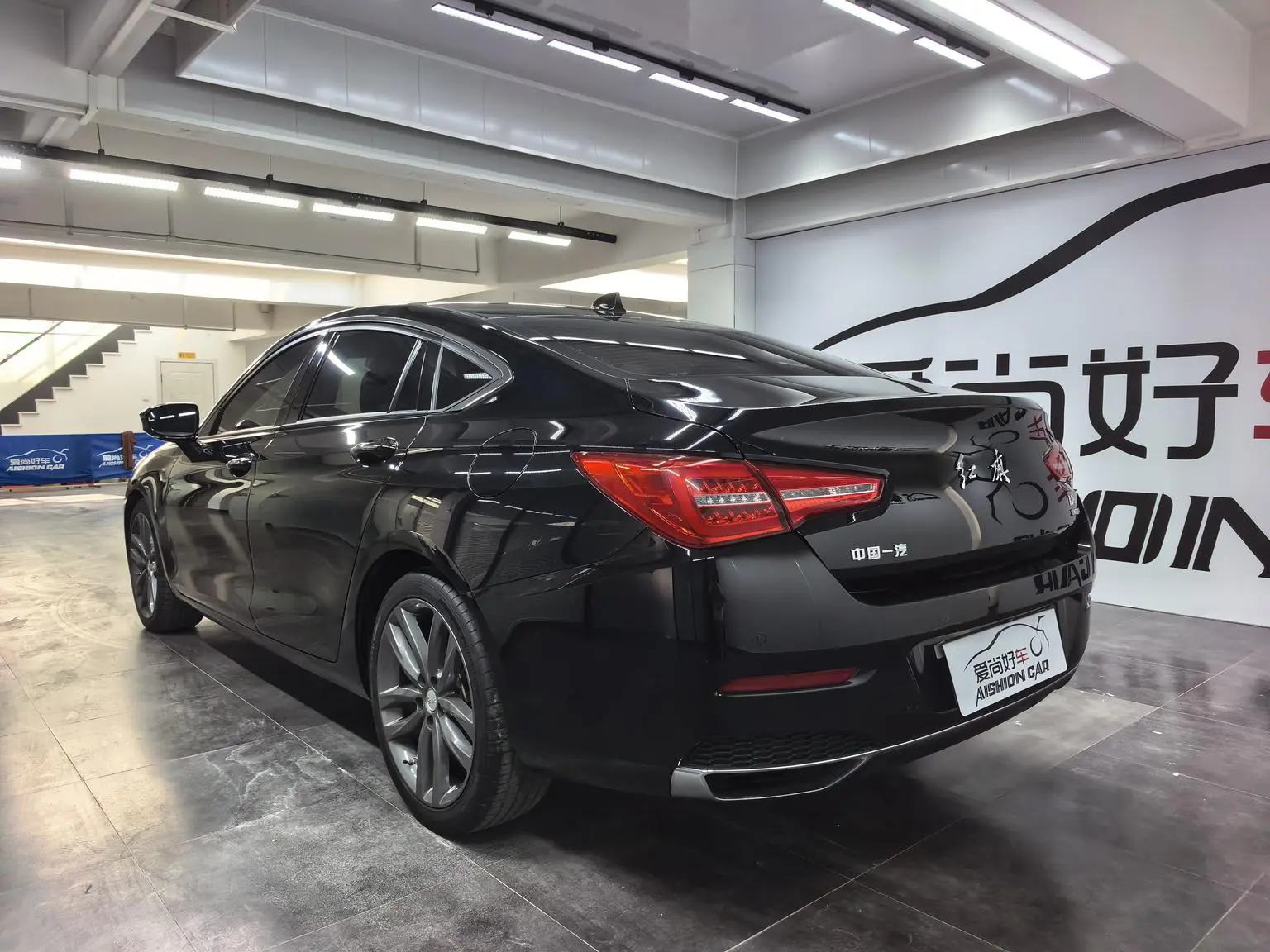 Hongqi H5 Classic 2019 30TD Smart Connected Elegance Dynamic