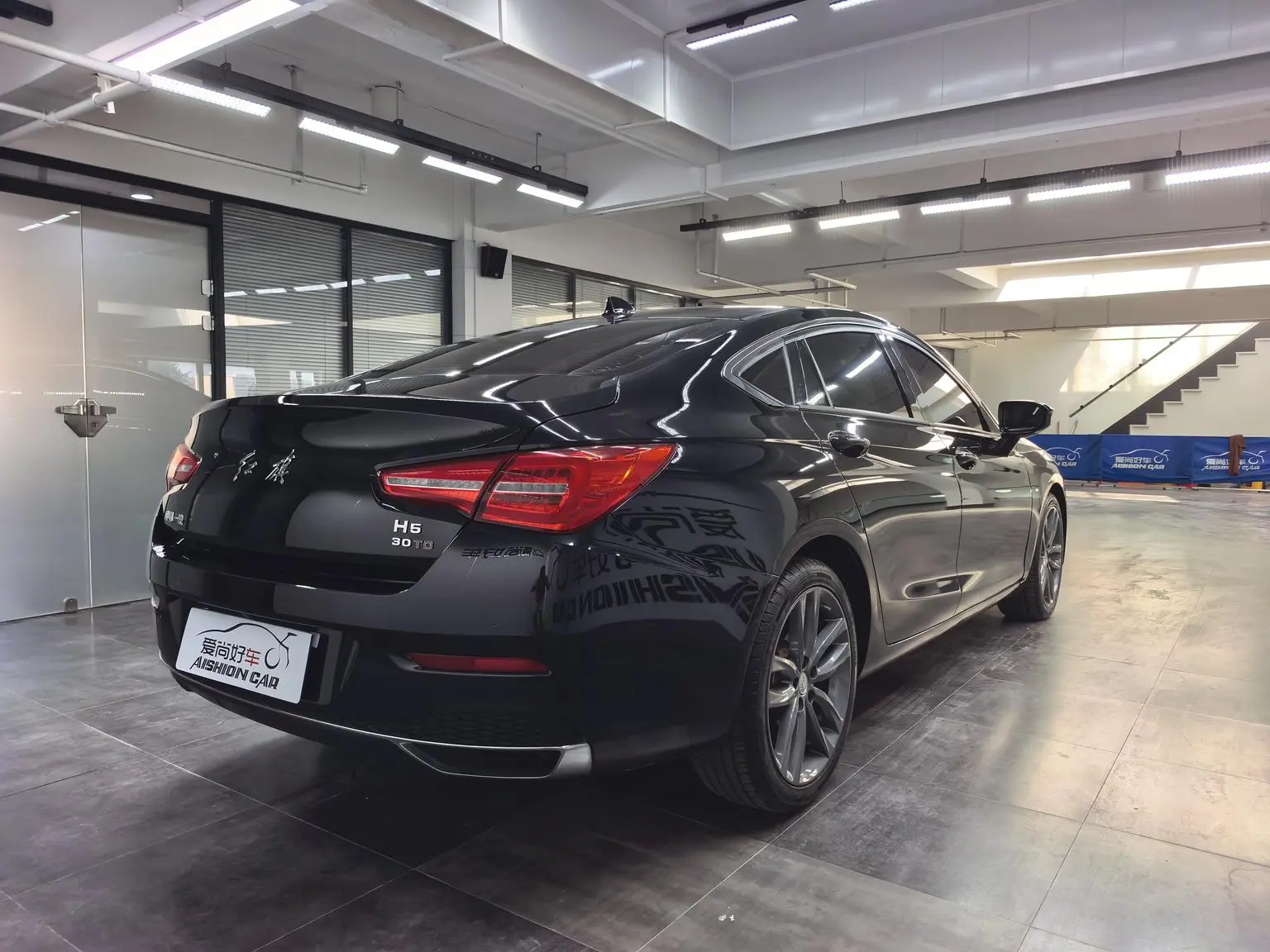 Hongqi H5 Classic 2019 30TD Smart Connected Elegance Dynamic