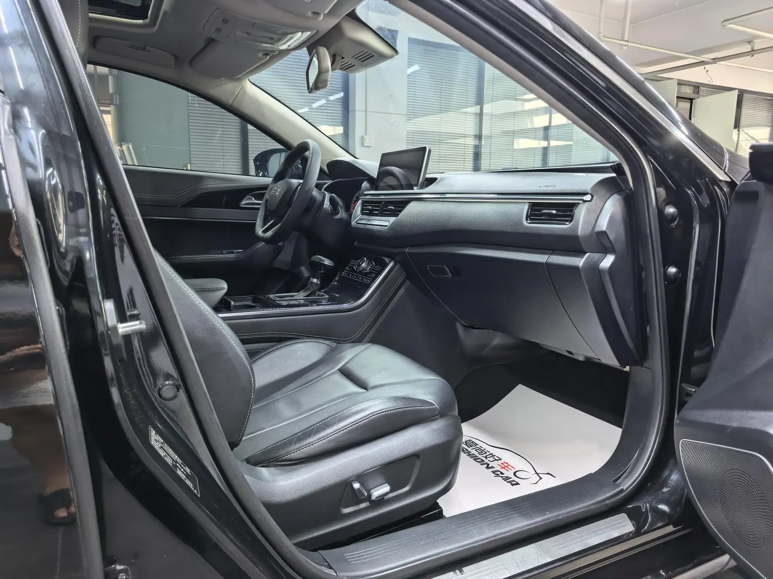 Hongqi H5 Classic 2019 30TD Smart Connected Elegance Dynamic