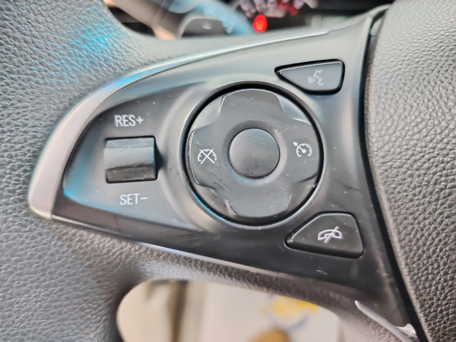 Buick GL8 2018 28T Comfort China VI