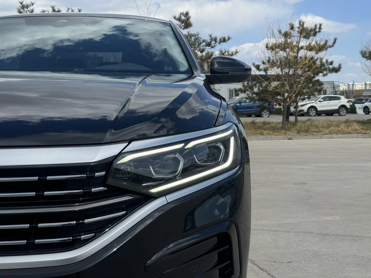Volkswagen Passat 2023 330TSI Luxury