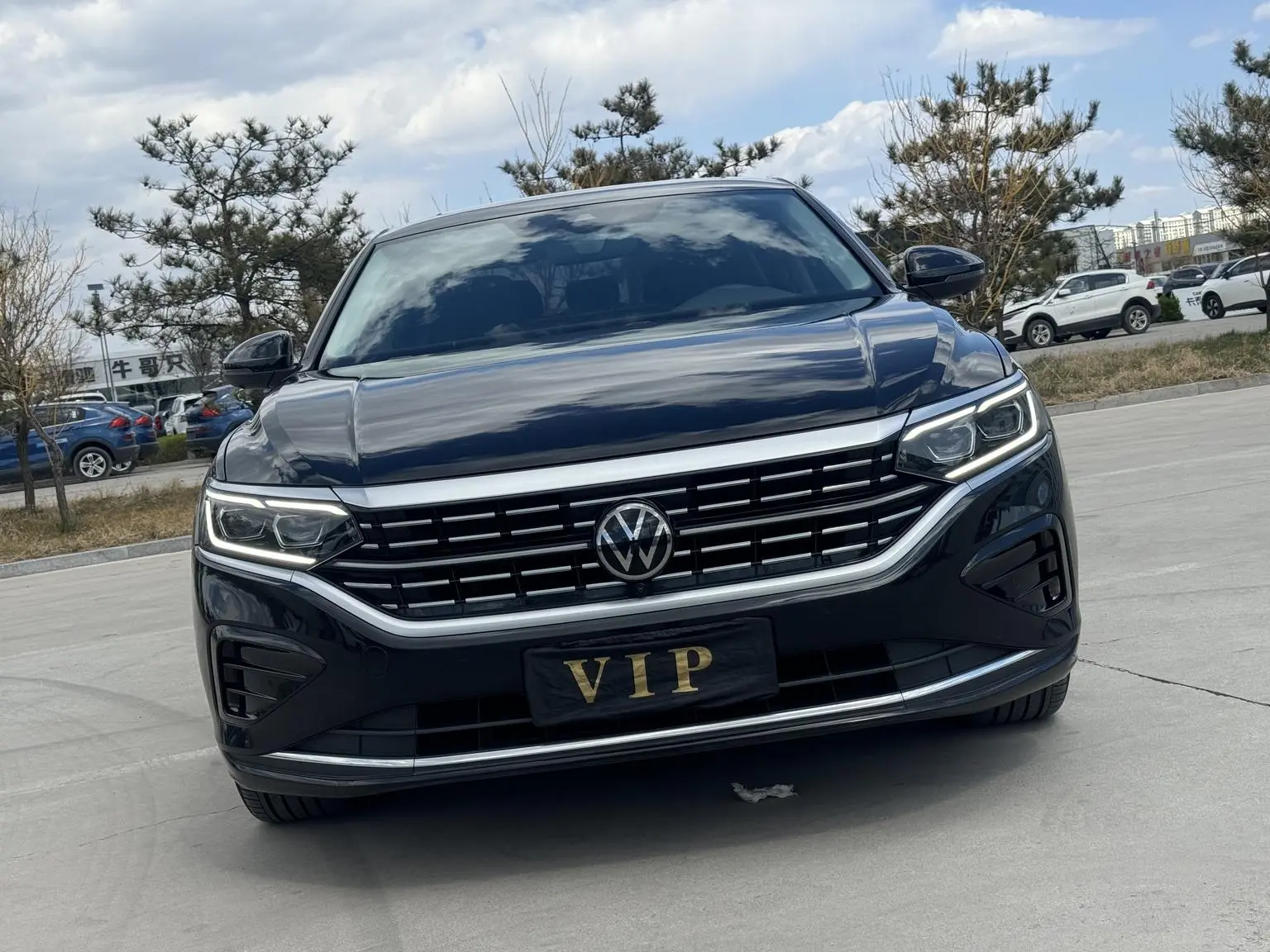 Volkswagen Passat 2023 330TSI Luxury