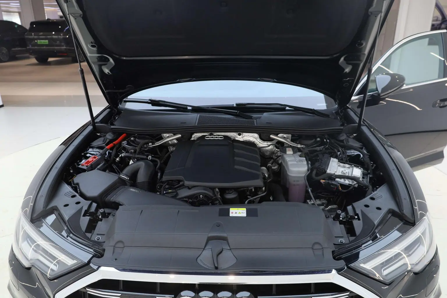 Audi A6L 2023 45 TFSI Select Dynamic