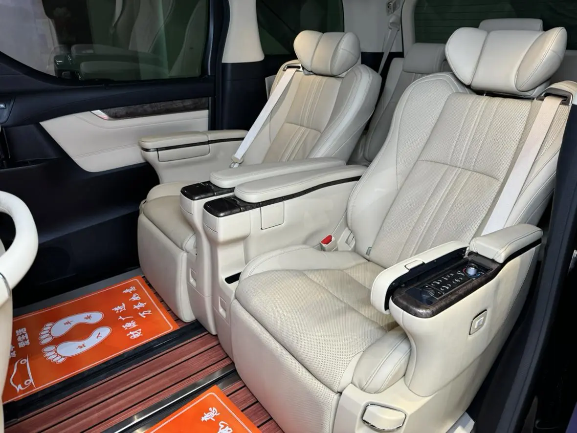 Toyota Alphard 2021 Hybrid 2.5L Premium