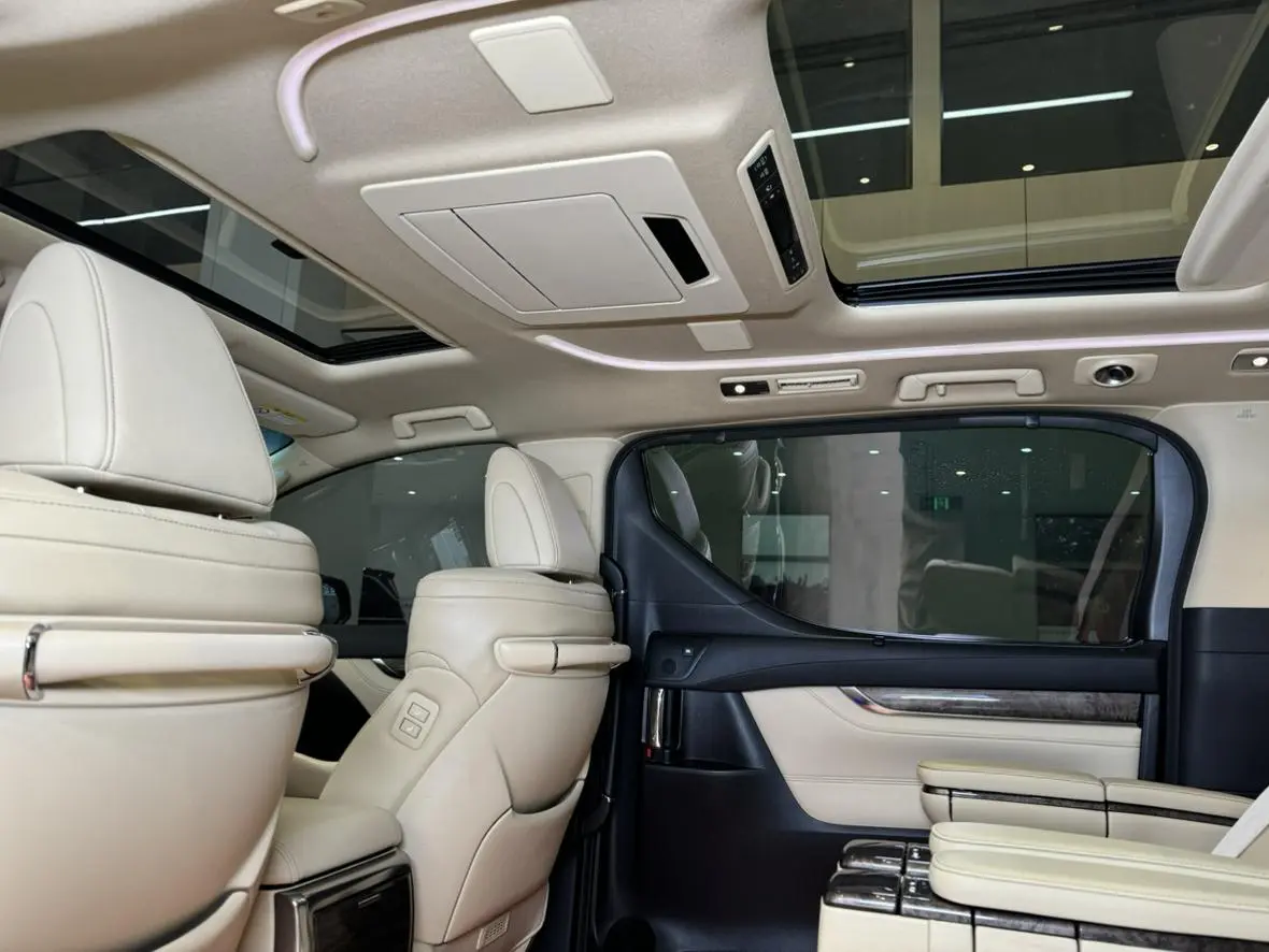 Toyota Alphard 2021 Hybrid 2.5L Premium