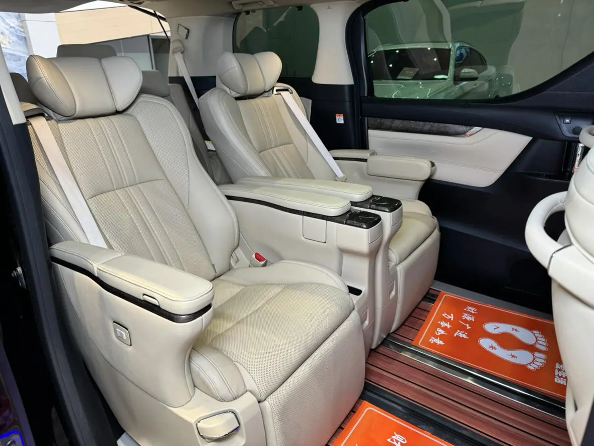 Toyota Alphard 2021 Hybrid 2.5L Premium