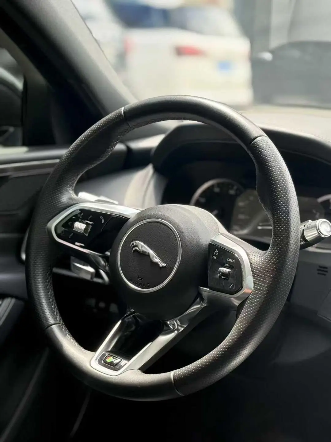 Jaguar XEL 2021 2.0T 200PS R-DYNAMIC Youth Sport