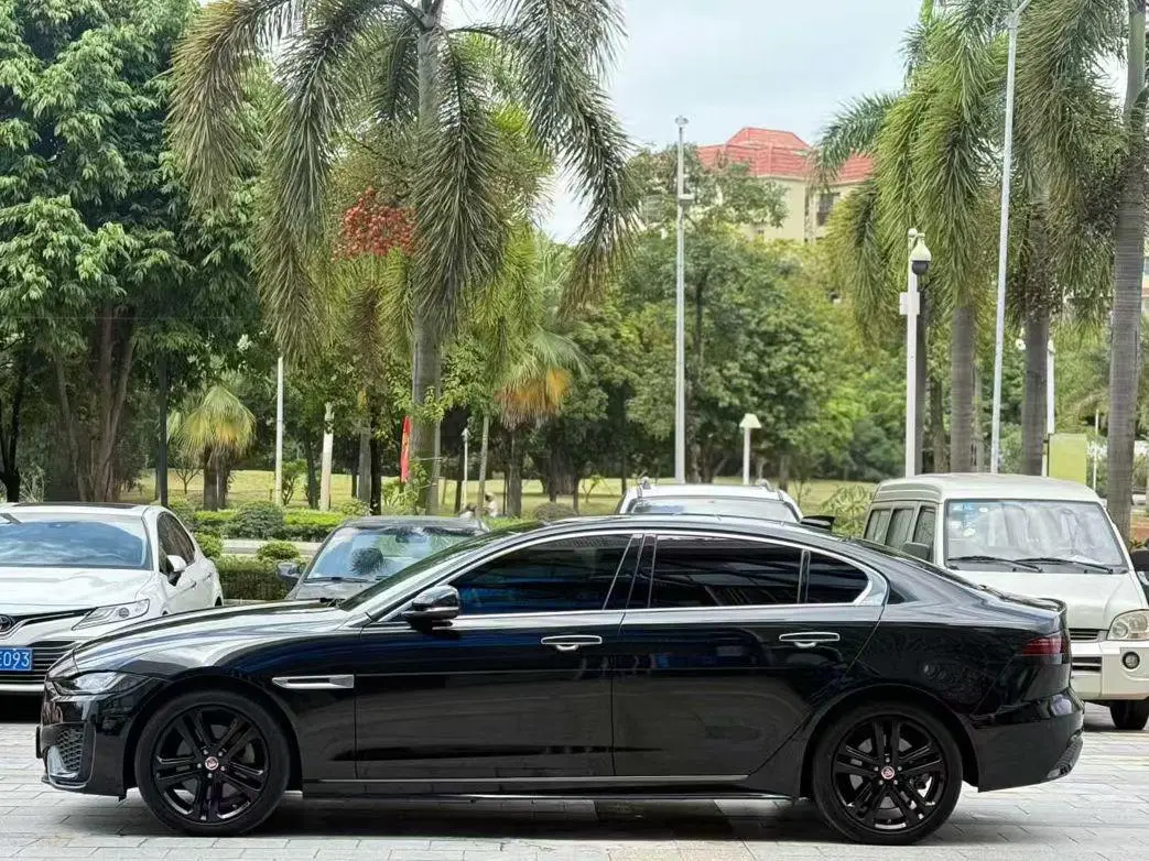 Jaguar XEL 2021 2.0T 200PS R-DYNAMIC Youth Sport