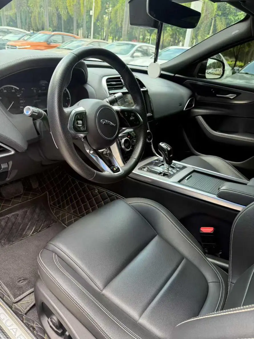 Jaguar XEL 2021 2.0T 200PS R-DYNAMIC Youth Sport