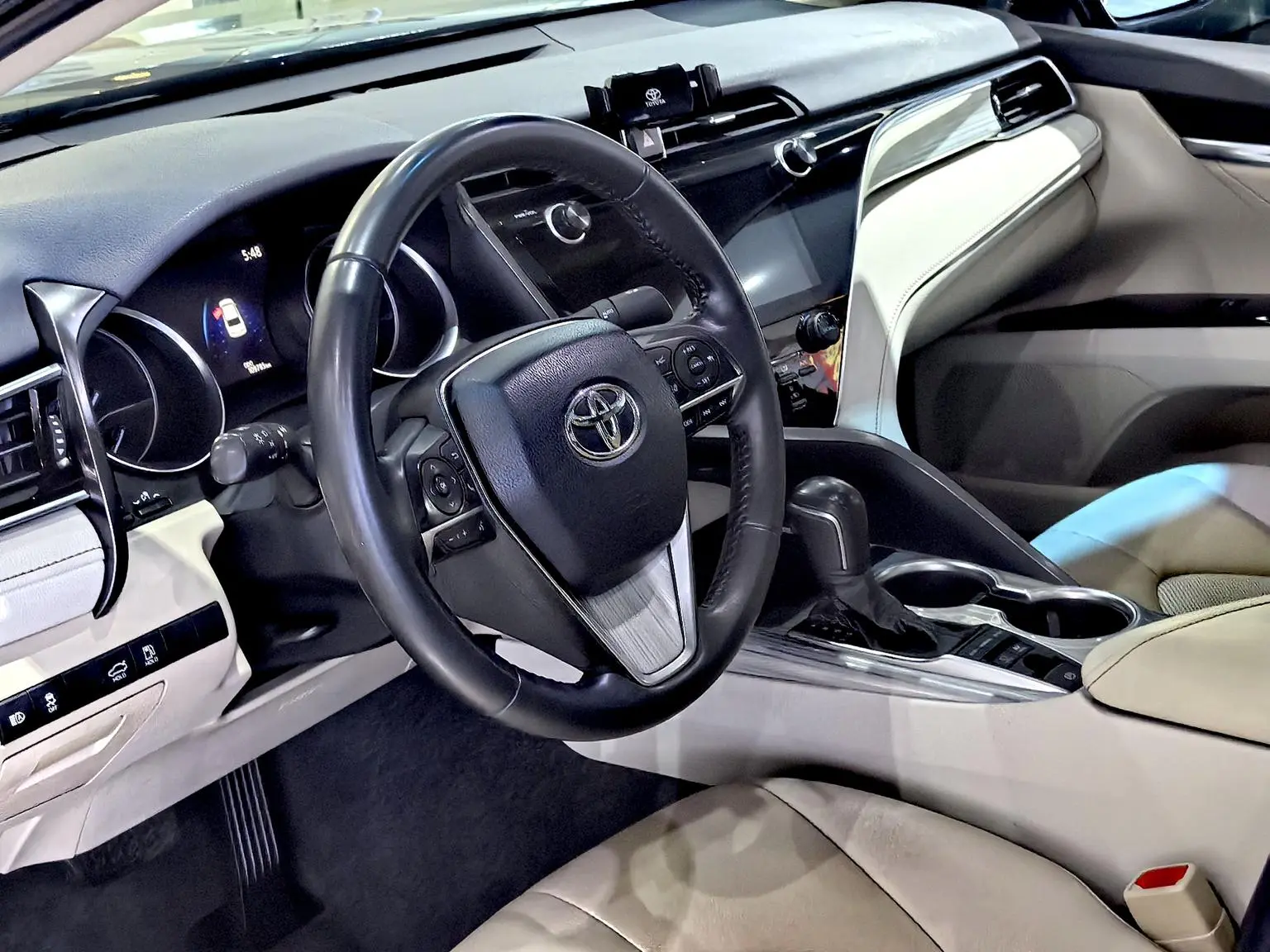 Toyota Camry 2019 Facelift Hybrid 2.5HG Luxury