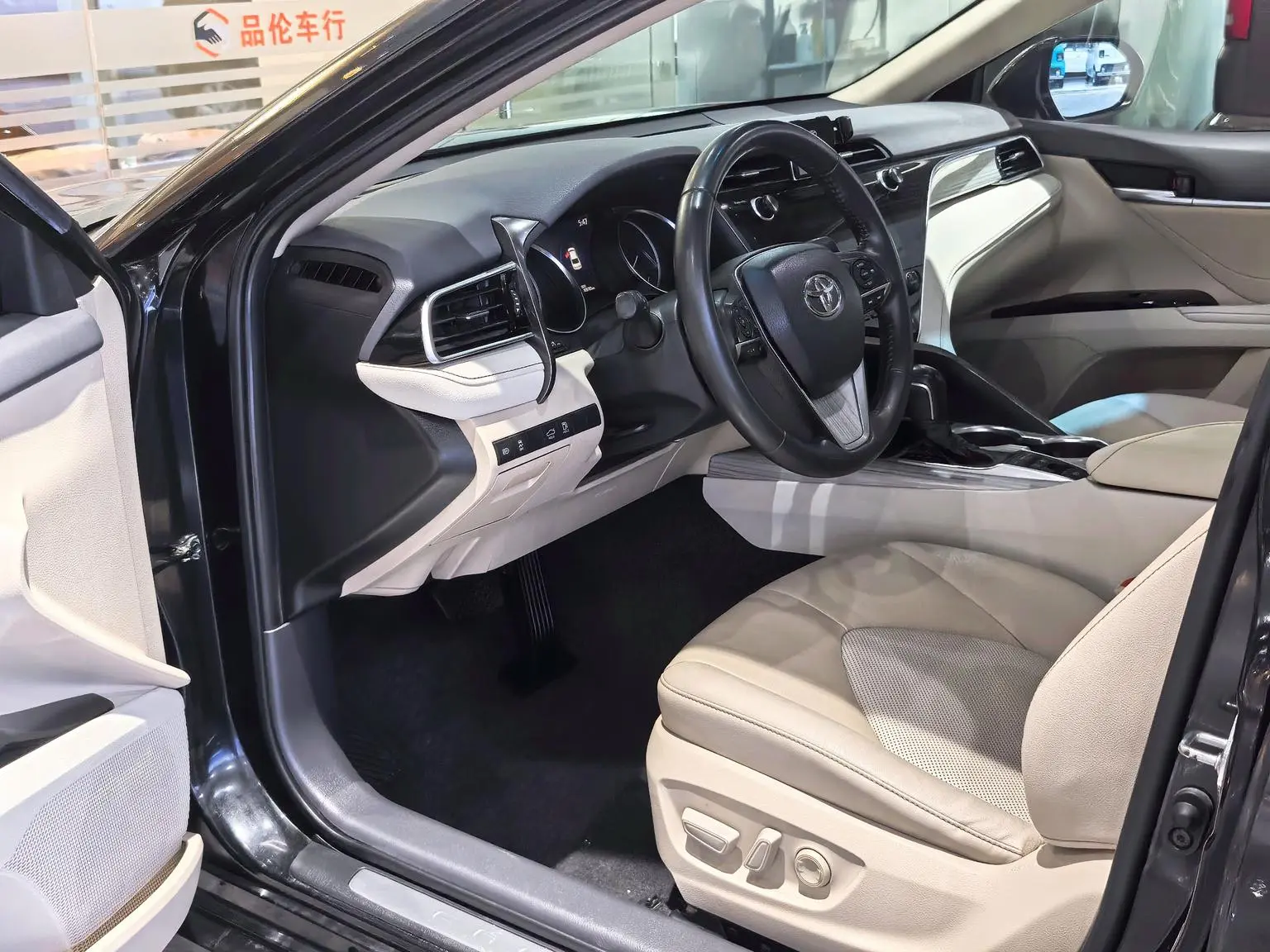 Toyota Camry 2019 Facelift Hybrid 2.5HG Luxury